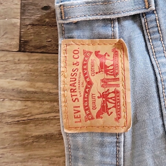 Levis Jeans - Picture 5 of 11